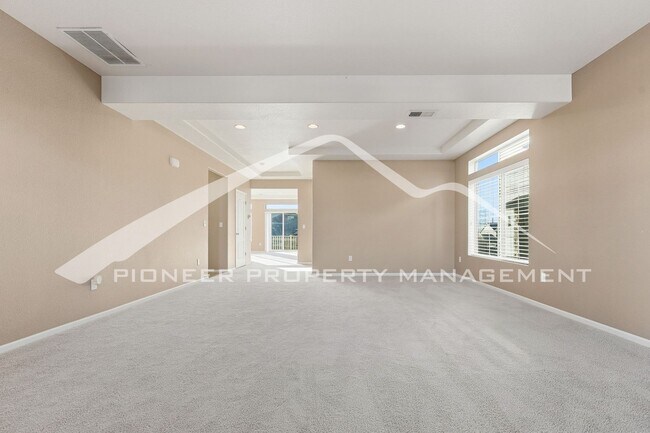 Foto del edificio - Gorgeous Home with Central AC and Washer/D...