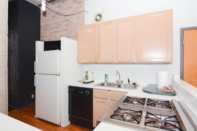 Foto del edificio - 110 N Peoria St