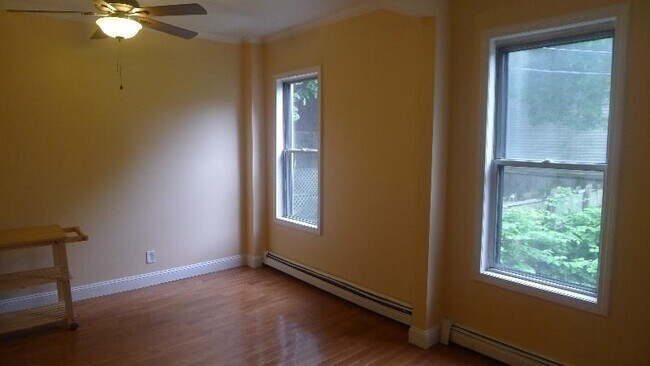 Building Photo - 63 I St