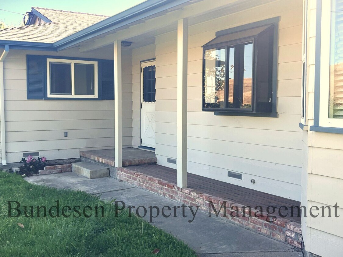 Foto principal - 7345 Stony Point Rd