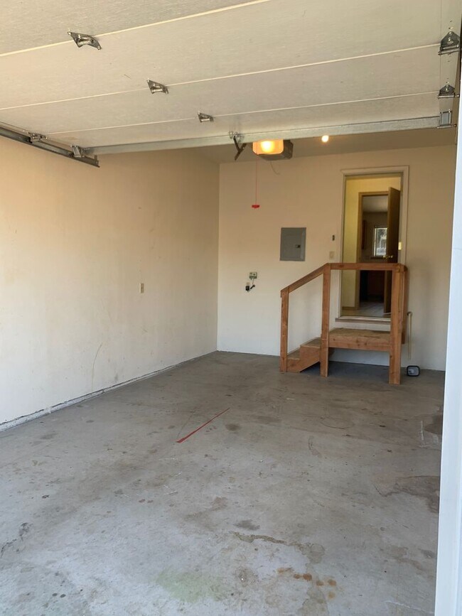 Foto del edificio - Cute updated Duplex in SW Redmond