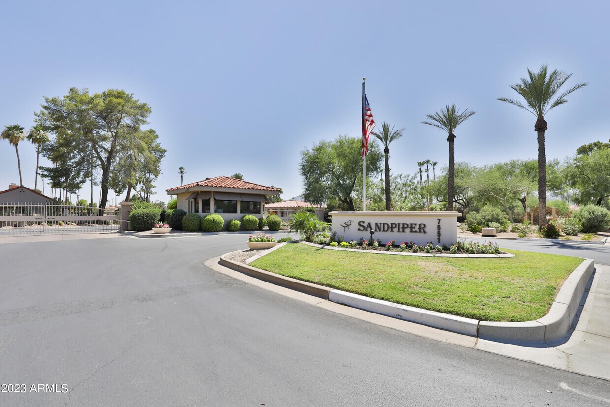 Primary Photo - 7628 E Casa Grande