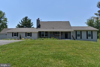 Building Photo - 4055 Ringwood Rd