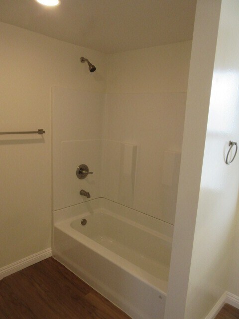 Foto del edificio - 741 Shalimar Dr