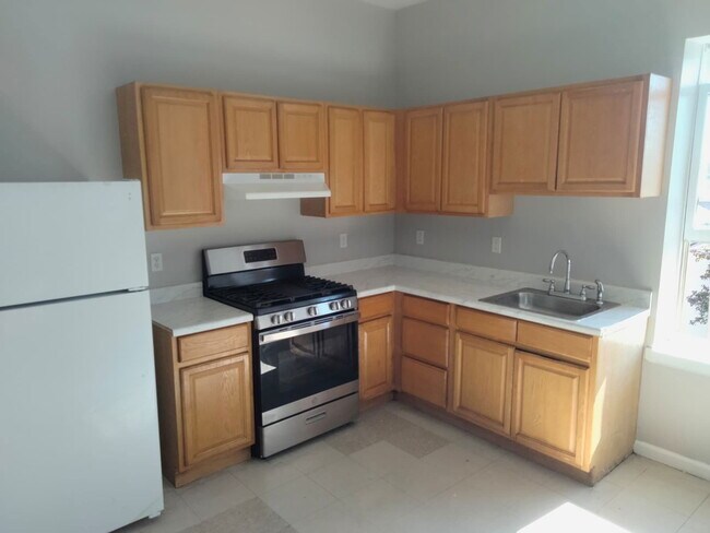 Foto del edificio - 588-612-612 E Main St