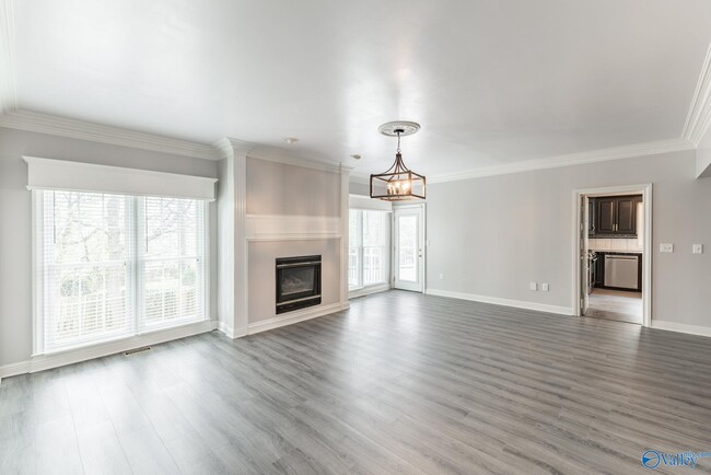 Building Photo - 481 Brenda Dr