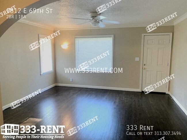 Foto del edificio - 9812 E 69th St