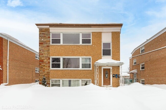 Building Photo - 8815 N Wisner St