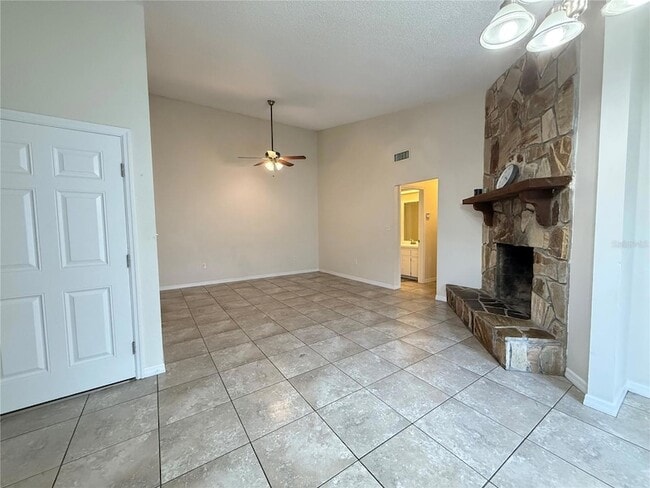 Building Photo - 3136 Julia Ct