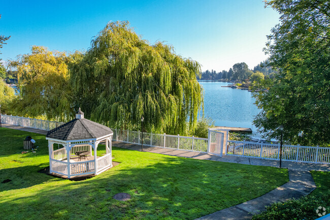 Foto del edificio - Landing at Angle Lake