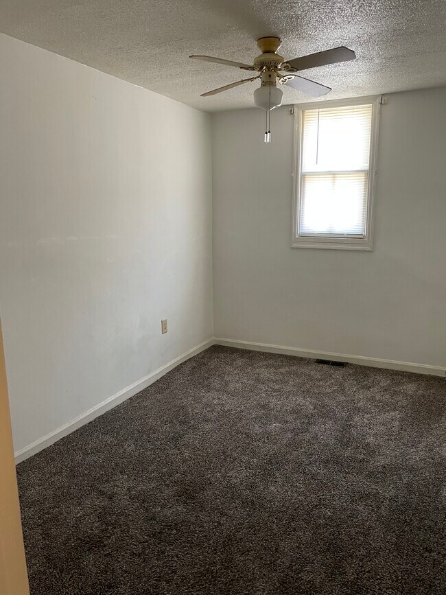 Building Photo - 524 N Broad St