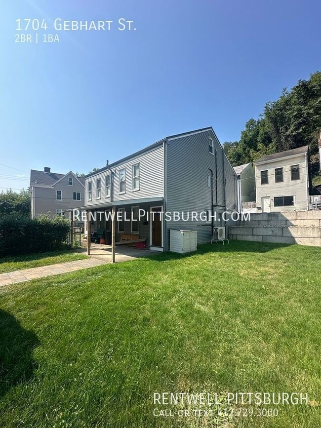 Building Photo - 1704 Gebhart St