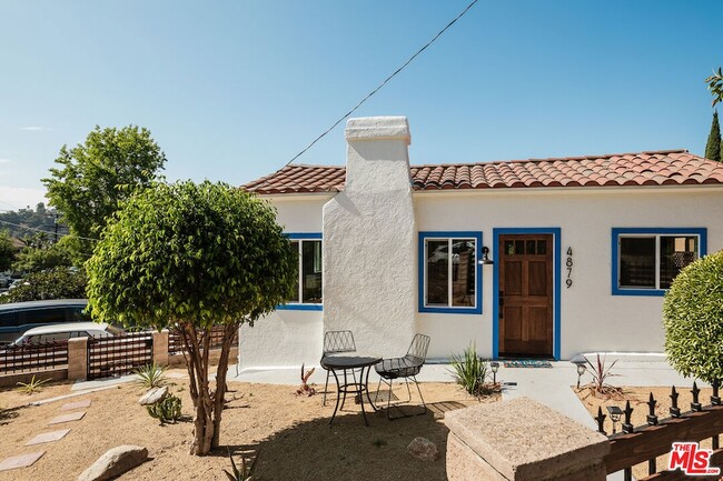 Foto del edificio - 4879 Hartwick St