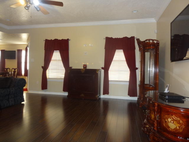 Foto del edificio - 114 Barbara Dr