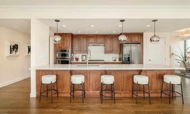 Building Photo - 1590 Little Raven St