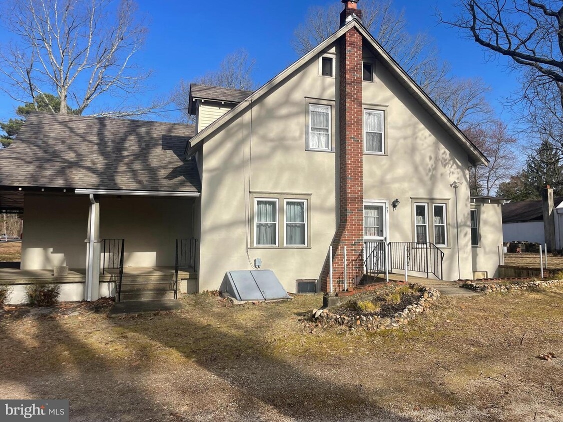 11 W Cloverdale Ave, Pine Hill, NJ 08021 House Rental in Pine Hill