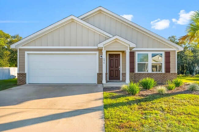 Foto del edificio - 698 Whispering Creek Ave