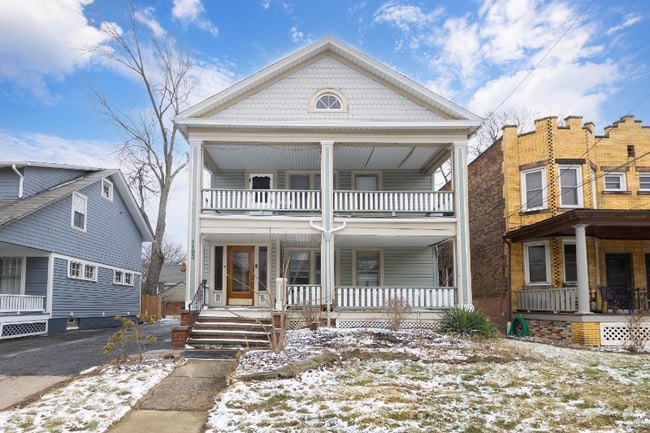 Building Photo - 1193 Warren Rd