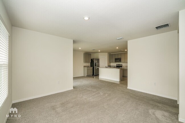 Foto del edificio - 6496 SE 4th Ln