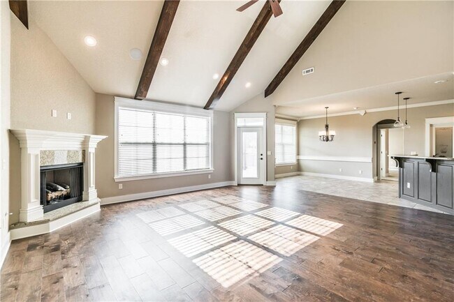 Building Photo - 1421 Tuscany Dr