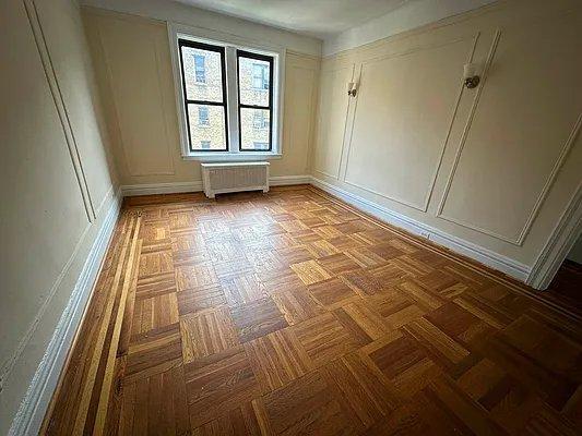 Foto del edificio - 1 bedroom in BRONX NY 10467