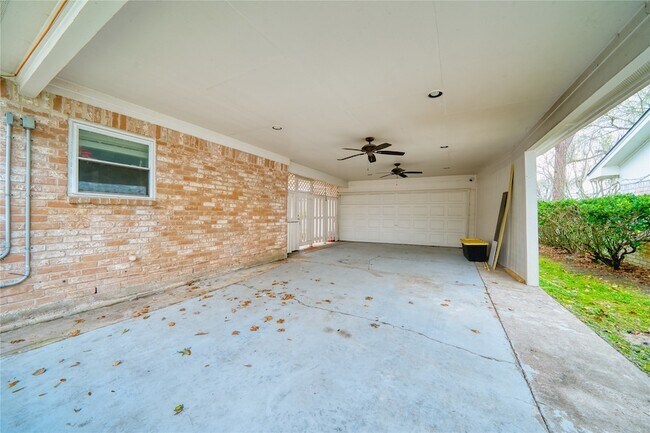 Building Photo - 3114 Cypress Point Dr