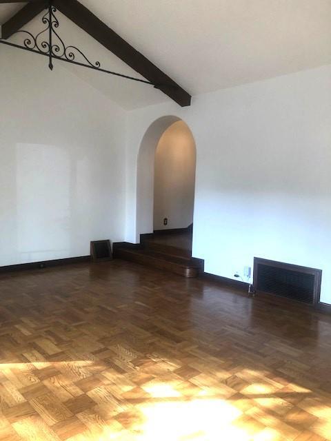 Foto del edificio - 350 Hazel Ave