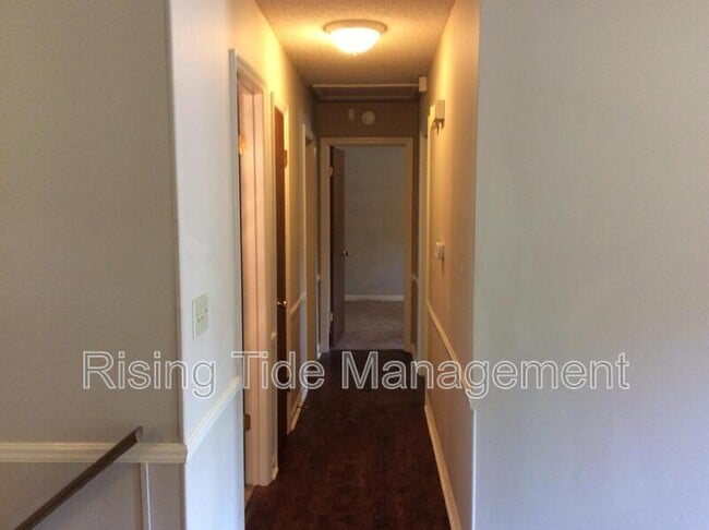 Building Photo - 7449 Plantation Rd