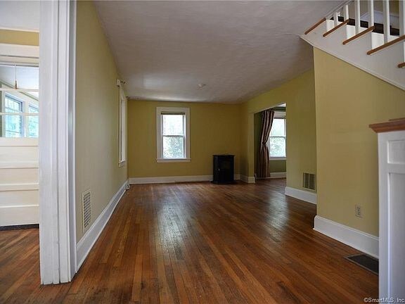 Building Photo - A fantastic home you will love