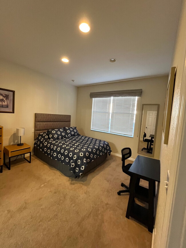 Building Photo - 2723 Impala Ln