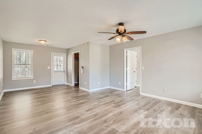 Building Photo - 106 White Creek Loop