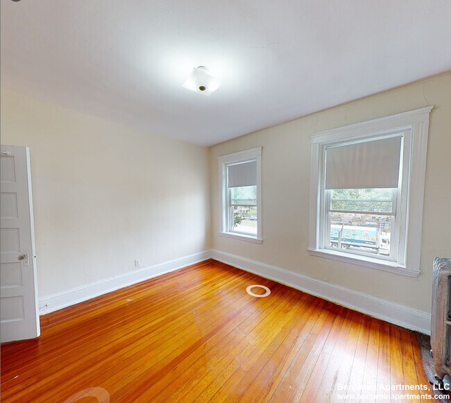 Foto del edificio - 1381 Commonwealth Ave
