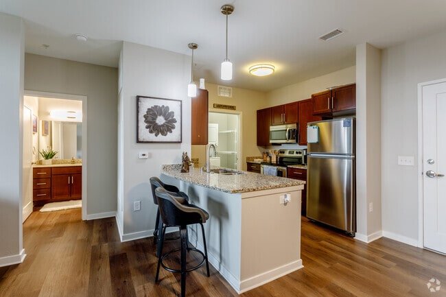 2BR, 2BA - 1,035SF - Overture Central Park 55+ Active Adult Apartment Homes