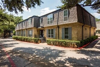 Building Photo - 5053 Les Chateaux Dr
