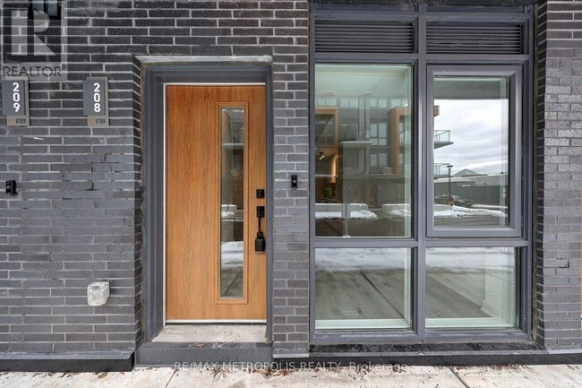 Building Photo - 65 Curlew Dr