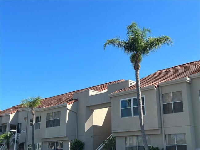 Building Photo - 6100 Bahia Del Mar Cir