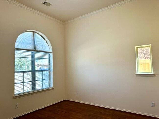 Building Photo - 1739 Sylvia Springs Ln