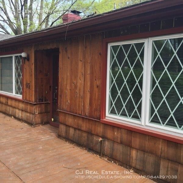 Building Photo - 22 Glen Arbor Rd