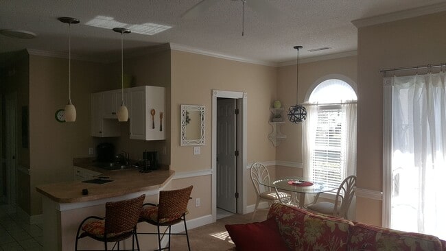 Building Photo - Beautifully furnished 1 bed condo in Myrtlewood community
