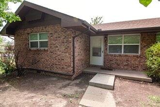 Building Photo - 5112 E New Jersey Dr