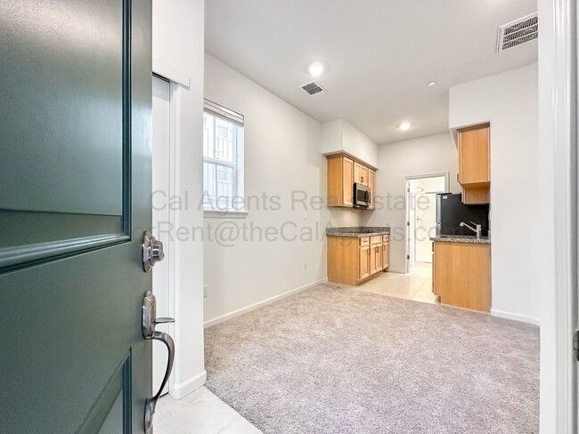 Foto del edificio - 3712 Scribe Wy