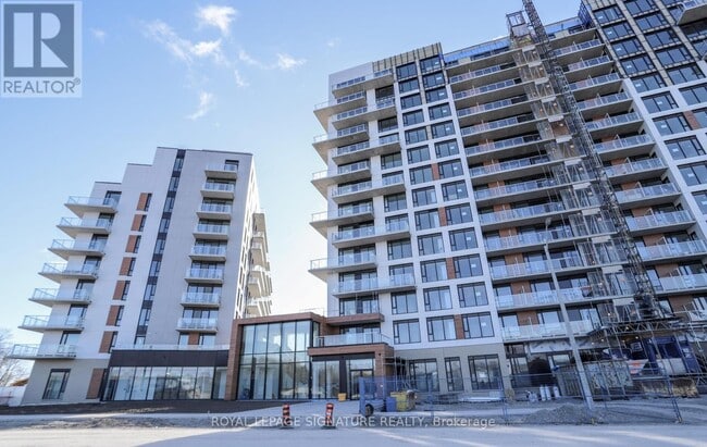 Building Photo - 6 David Eyer Rd
