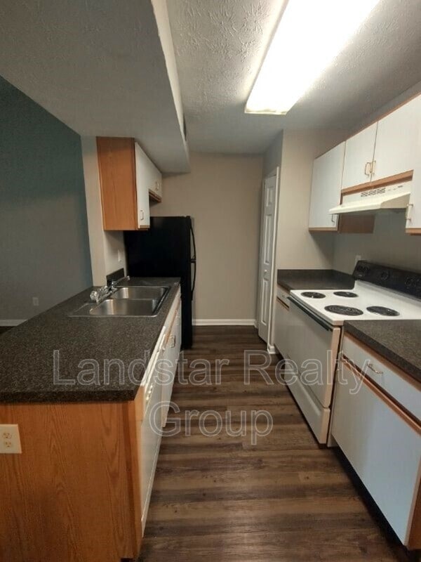 4901 Villa Fair Rd, Louisville, KY 40291 Townhome Rentals in Louisville KY