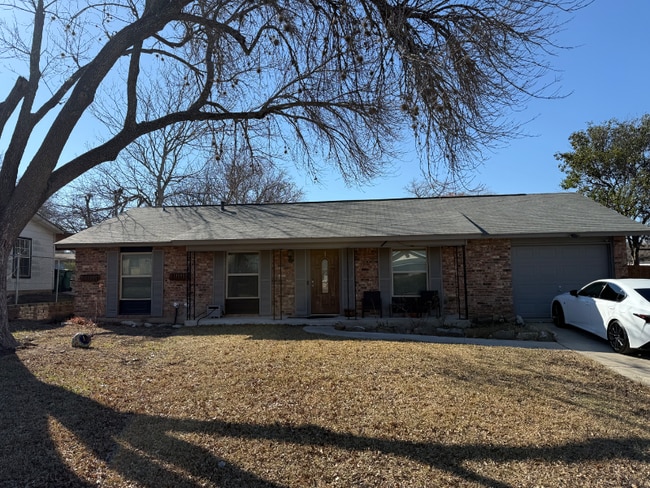 Building Photo - 12021 Forest Nook Ct