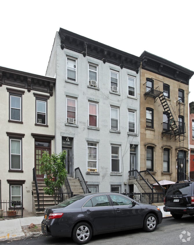 Building Photo - 167 23rd St
