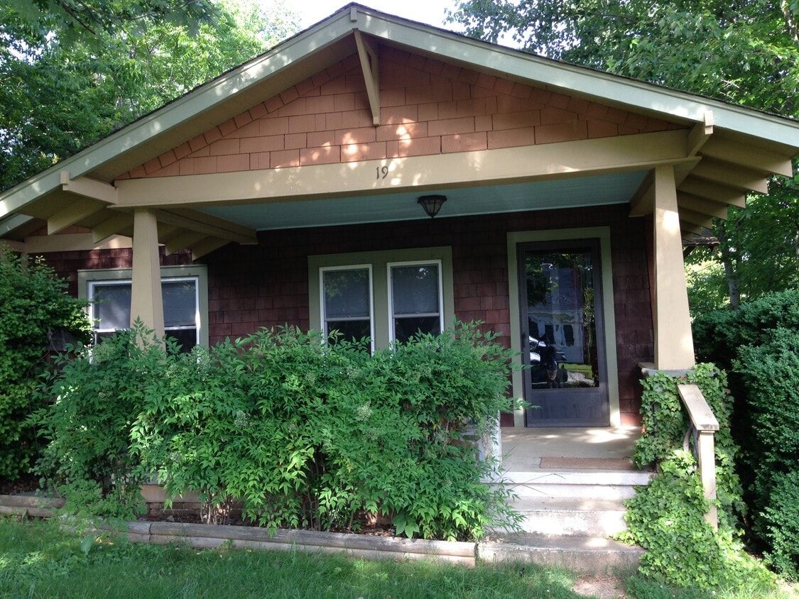 19 Alabama Avenue, Weaverville, NC 28787 House Rental in Weaverville