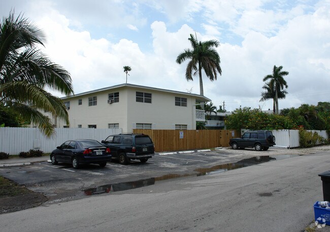 Building Photo - Sea Diamond Apartments