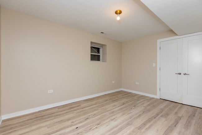 Building Photo - 2722 N Monticello Ave