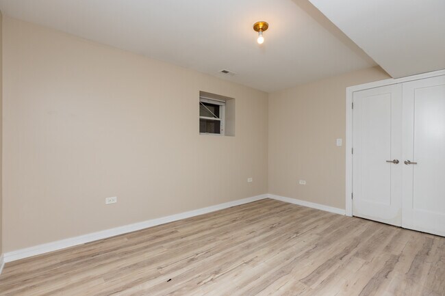 Foto del edificio - 2722 N Monticello Ave