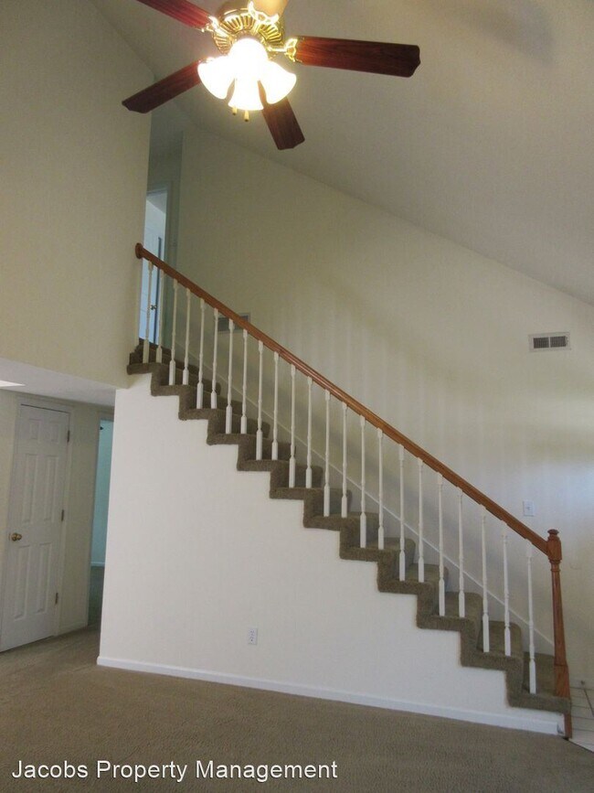 Foto del edificio - 5009-5011-5011 Betty Jean Way